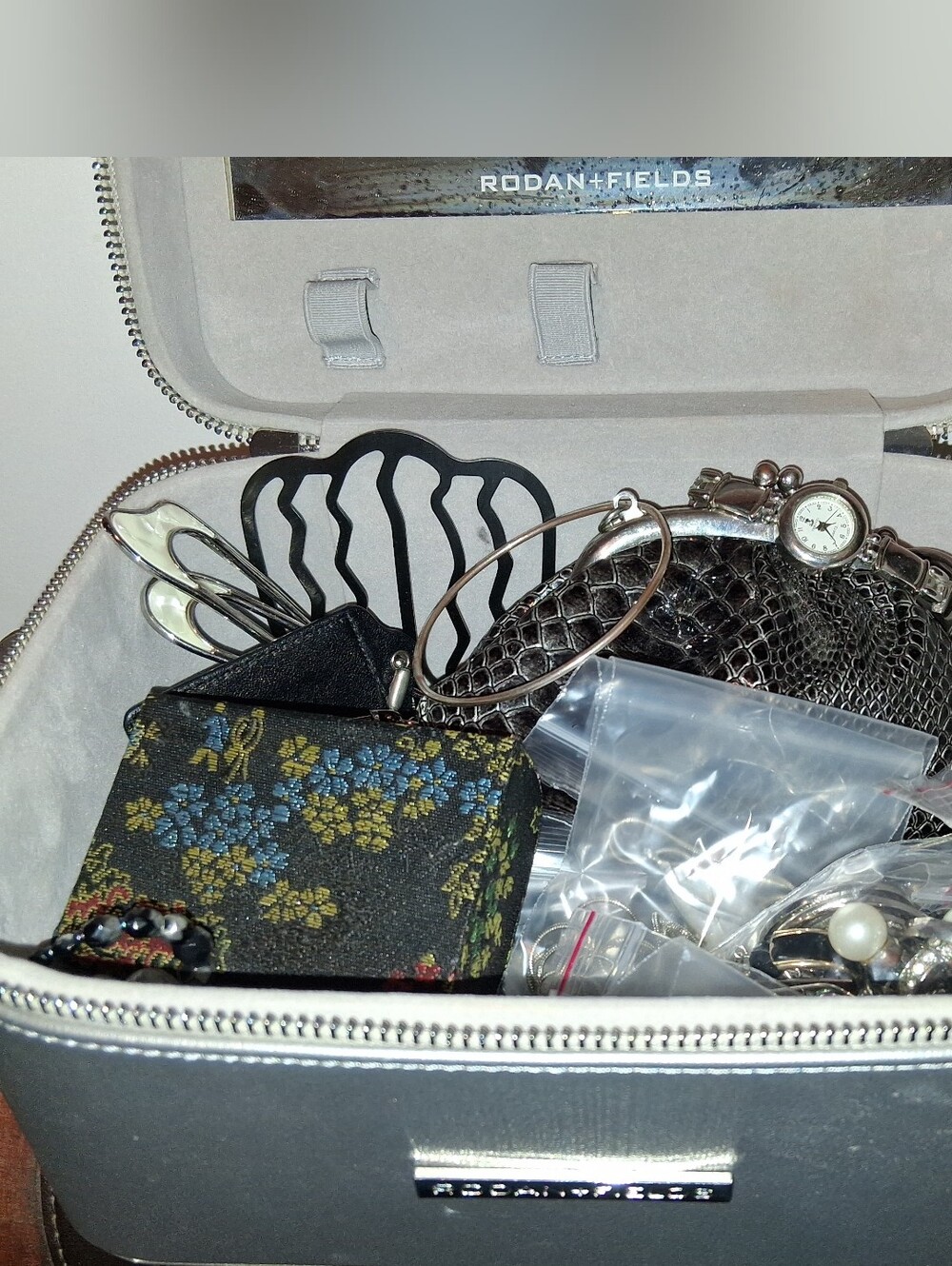 Mystery Jewelry Haul In Rodan + Fields Travel Case, Black, White & Silver Theme